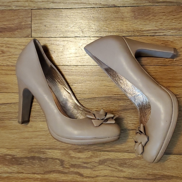 Anthropologie Ms. Albright Perfect Present Leather heels Sz 8 - Picture 3 of 5